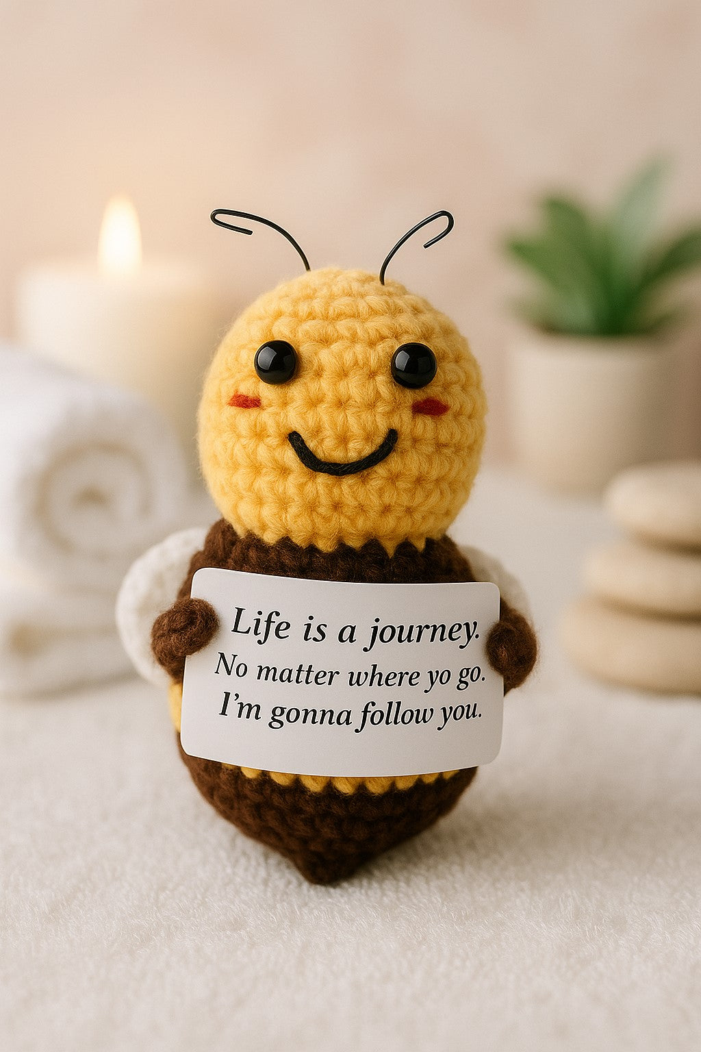 Supportive Pointed Tail Bee